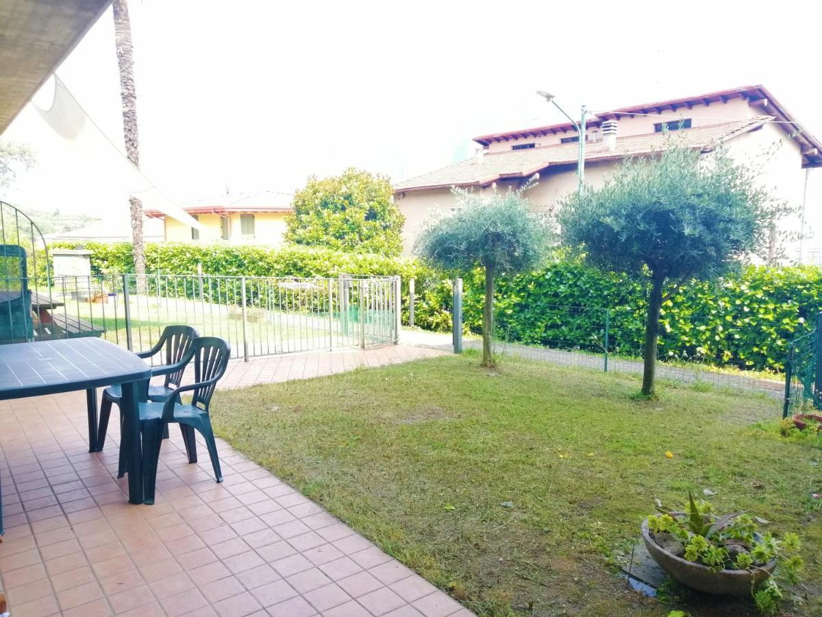 Iseolakerental - Appartamento Chiara Riva di Solto Ngoại thất bức ảnh